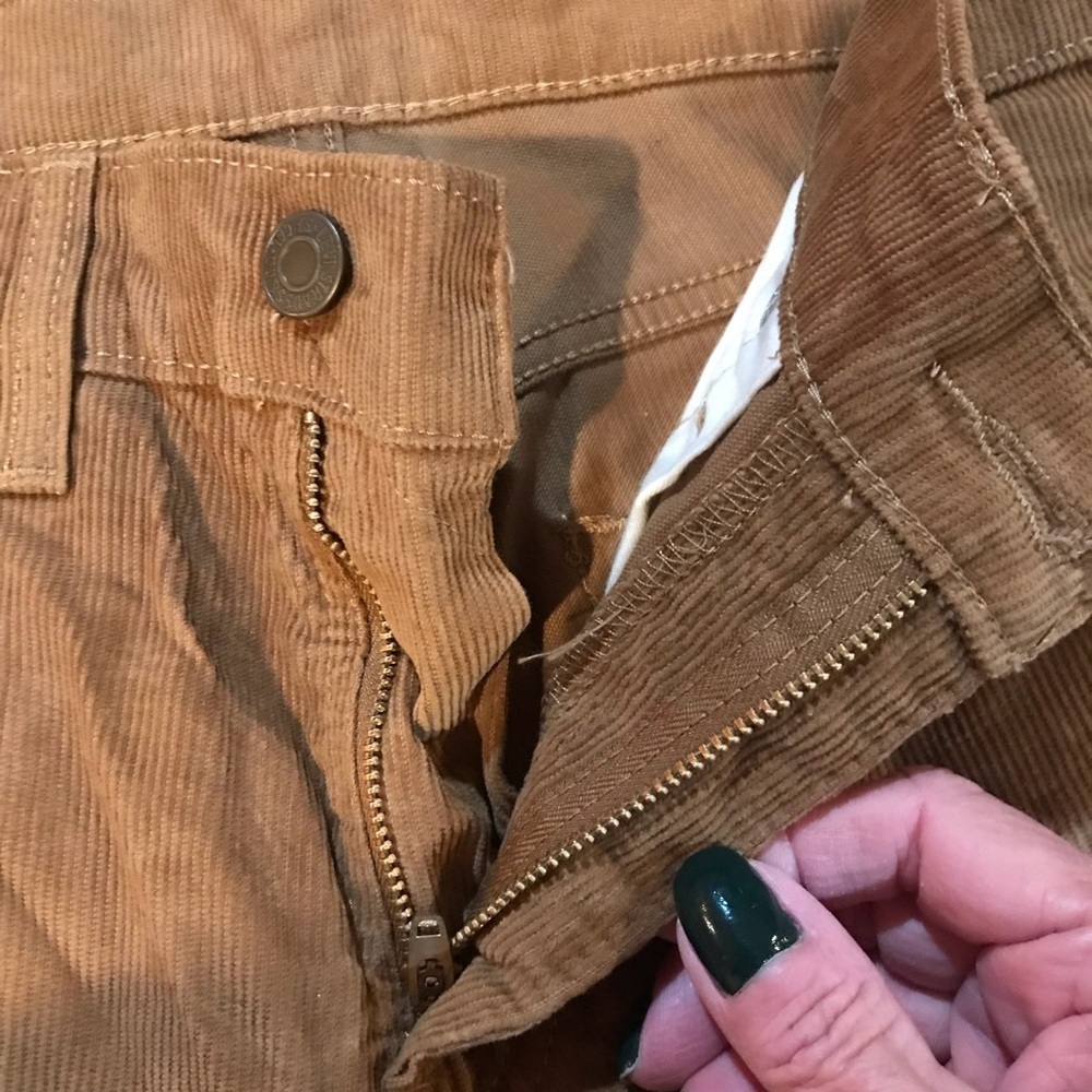 ▪️LEVIS Lightweight Corduroy Pants - Picture 11 of 12